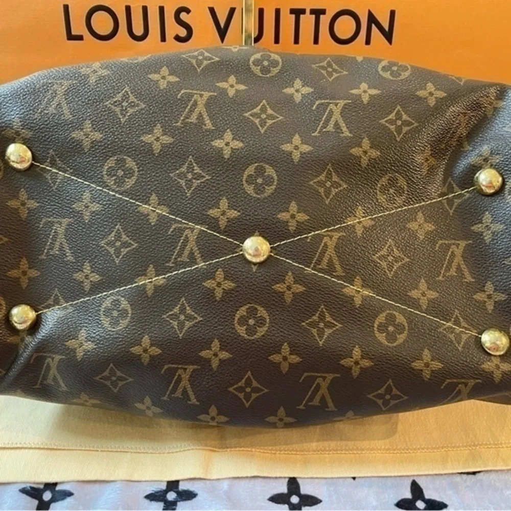 Authentic LOUIS VUITTON Monogram Tivoli GM